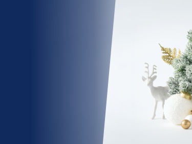 Renntier mit Weihnachtsbaum